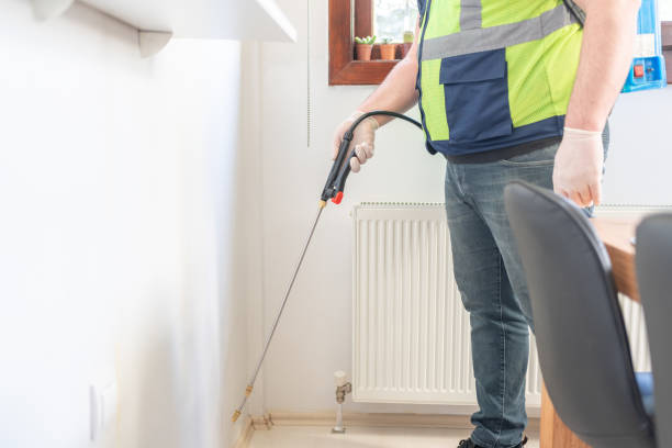 Best Commercial Pest Control Services  in Smithsburg, MD